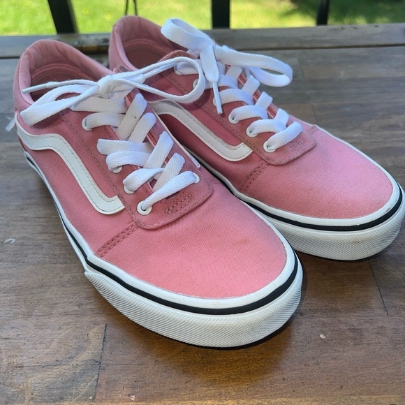 Vans Off The Wall - Girl's Size 5 - Pale Pink Low Skate Shoes - 507698 - Picture 2 of 12